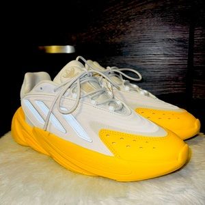 ADIDAS MEN OZELIA BRAND NEW